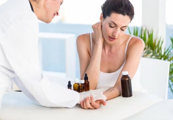 What services are offered at a Homeopathic Skin Care Clinic in Faridabad at Dr. Kushwah’s Homoeopathic Clinic?
