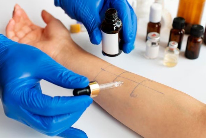 What types of diseases are treated at Dr. Kushwah’s Homoeopathic Clinic in Faridabad?